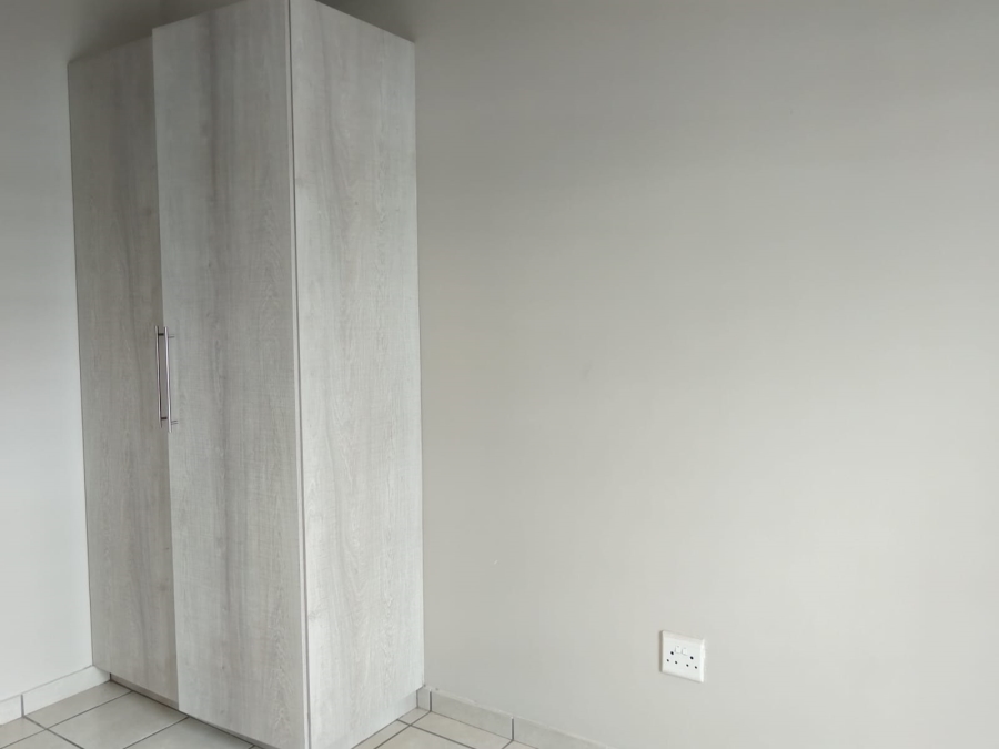 2 Bedroom Property for Sale in Waterval East North West